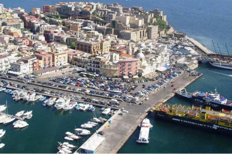 Casa Vacanza Pozzuoli Apartment Exterior photo